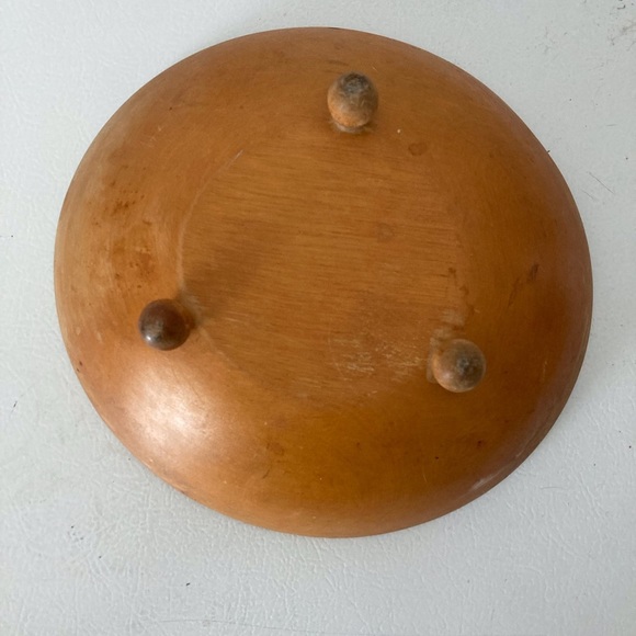 Primitive Wood Dough Bowl Footed Hand Painted  1940's Red Radishes on Inside - Picture 8 of 16